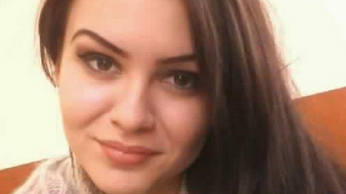 Povestea cutremuratoare a fetei de 19 ani care este de 11 zile in coma, dupa patru operatii!