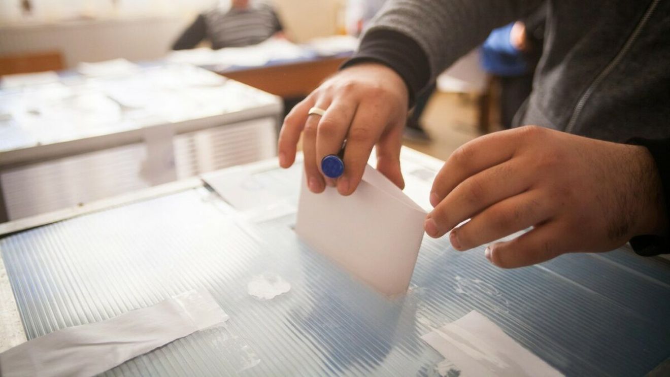 Alegeri prezidențiale, turul 2: Călin Georgescu vs Elena Lasconi! A început votul în diaspora