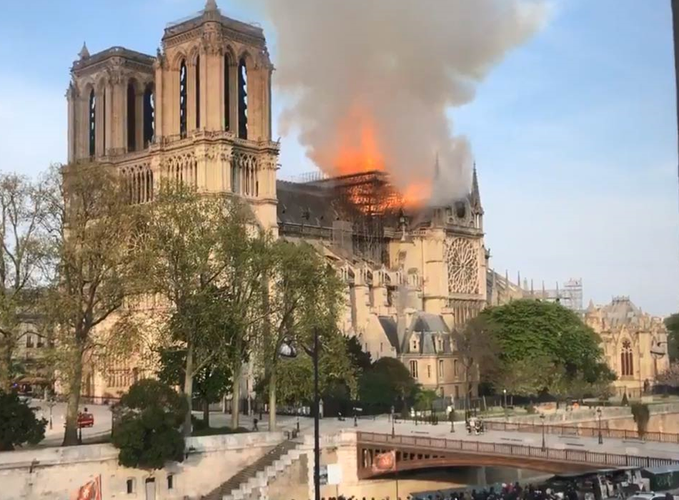 Sâmbătă are loc prima slujbă în Catedrala Notre-Dame după incendiul din aprilie