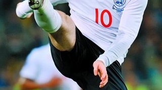 10 barmani si-au schimbat numele in Wayne Rooney