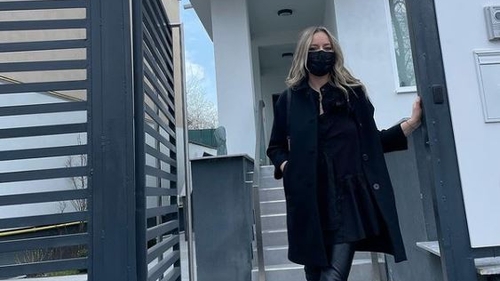 Laura Cosoi, atac din Dubai la vedetele ”retușate”: ”Ai îmbătrânit? Și ce dacă?”