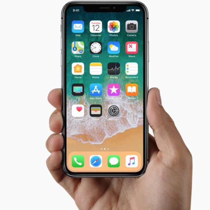 iPhone X este 100% din sticlă, fără buton ”Home” şi cu un display fără margini.