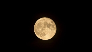 De ce se micșorează Luna. Fenomenul a surprins experții