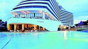 Amenintati cu expulzarea din Antalya
