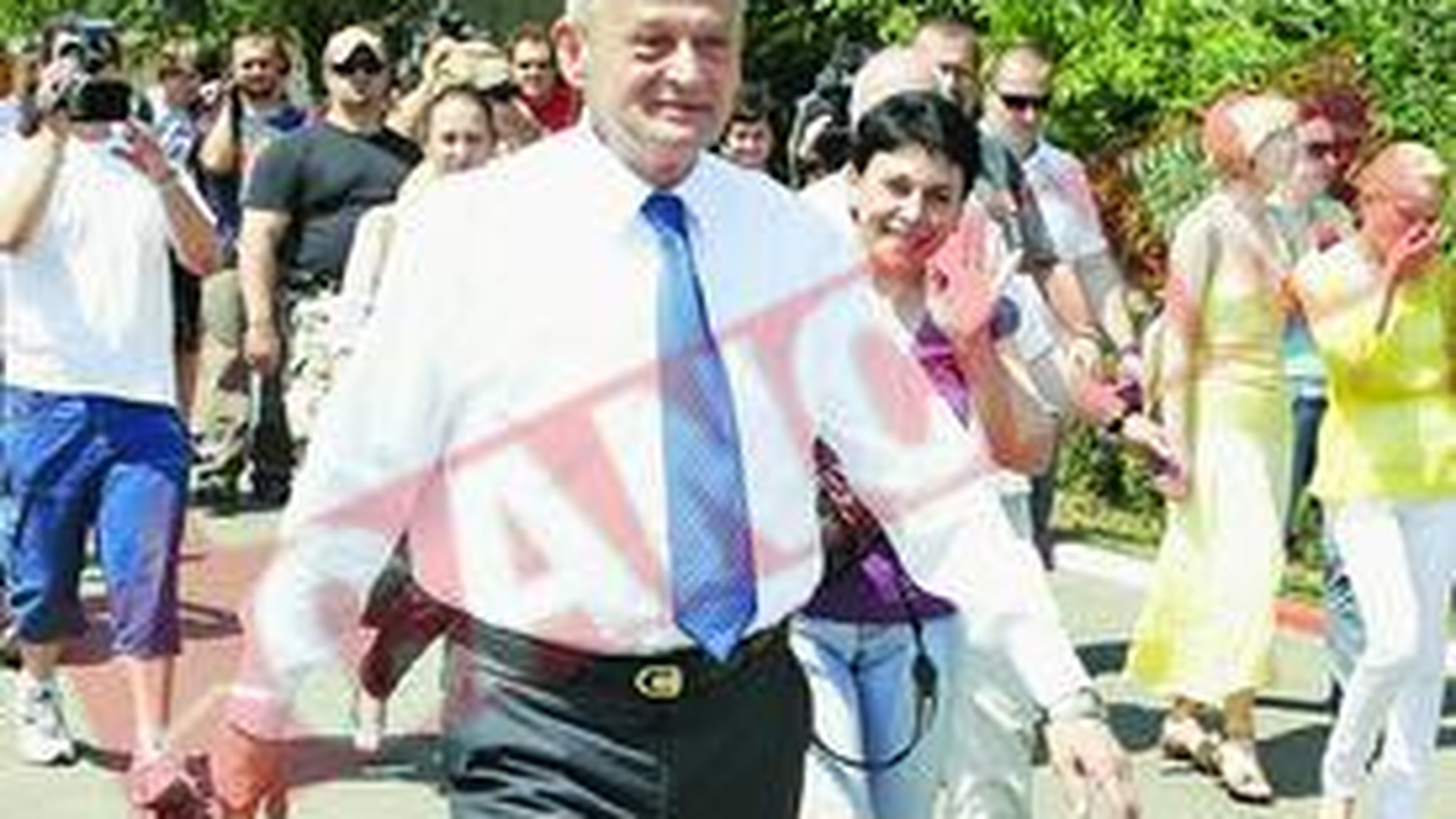 Basescu si Oprescu au pus pariu pe pasajul Basarab