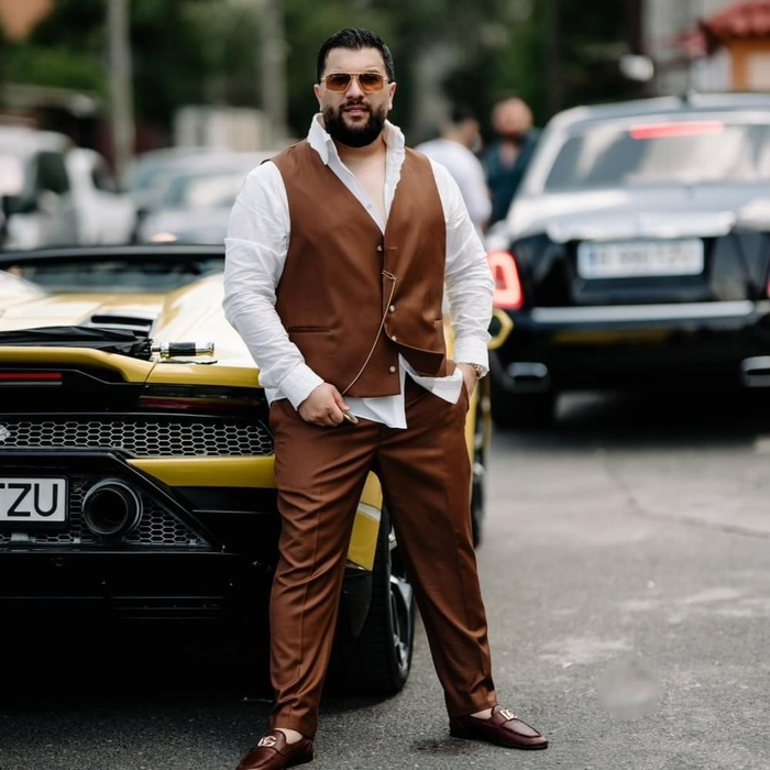 Tzancă Uraganu a reacționat ferm după apariția unor conversații cu alte femei. „Terminați cu prostiile”