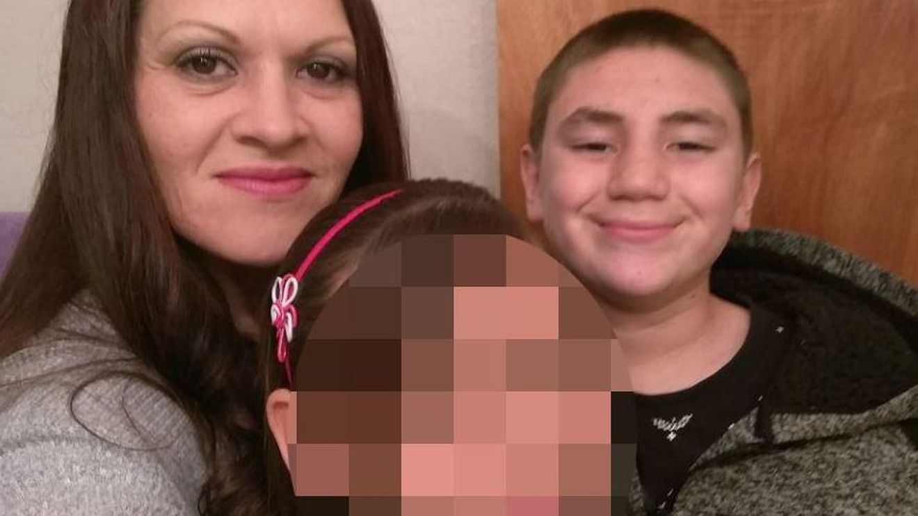 A fost obligat sa doarma in cusca, inainte sa fie violat, torturat pana la moarte si ingropat la marginea unui drum! Mama lui a fost partasa la tot