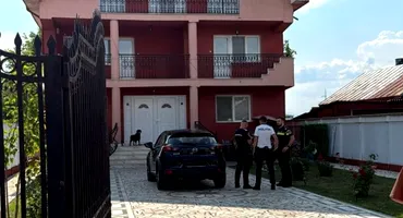 Crimă șocantă în Târgu-Jiu! Un adolescent în vârstă de 15 ani și-a înjunghiat mortal bunica