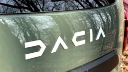 Dacia Duster cu noua siglă. Cel mai echipat Duster din câte există - VIDEO + GALERIE FOTO