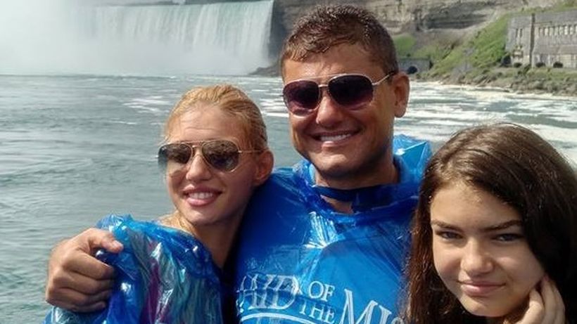 Ioana a făcut ”curăţenie” în anturajul ei! Fiica lui Boureanu şi-a schimbat iubitul şi…