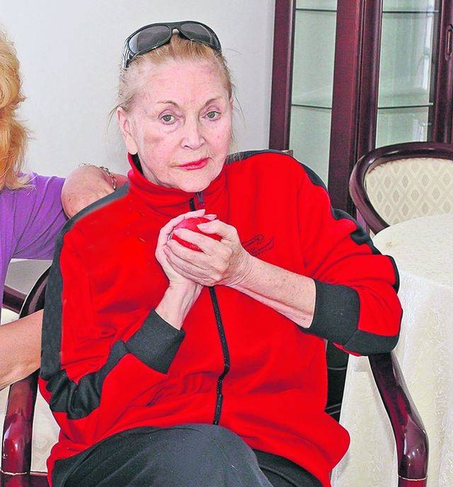 ZINA DUMITRESCU şi-a găsit jumătatea la azilul de bătrâni:”Sunt frumoşi împreună, toată lumea îi iubeşte!“