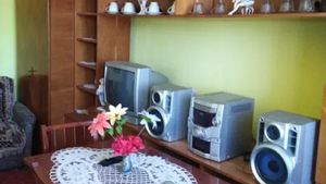 Orașul din România în care un apartament cu 2 camere se vinde cu doar 7000 de euro. Se vinde mobilat!