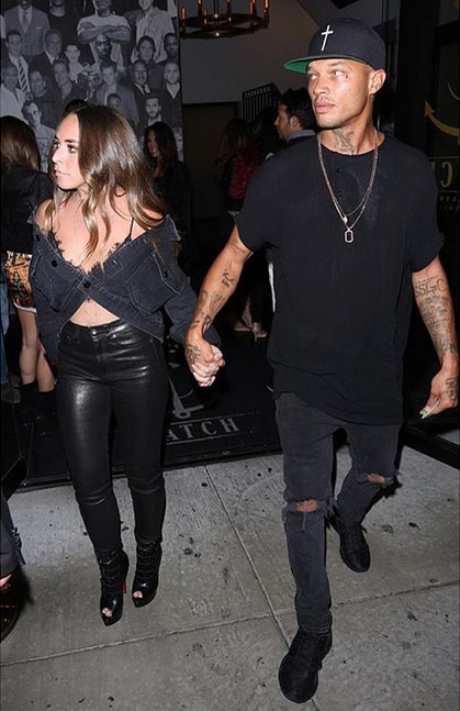 Desemnat cel mai sexy deținut pe vremea când era după gratii, Jeremy Meeks se însoară! Vedeta care îi va deveni soție urmează să îi dăruiască un copil