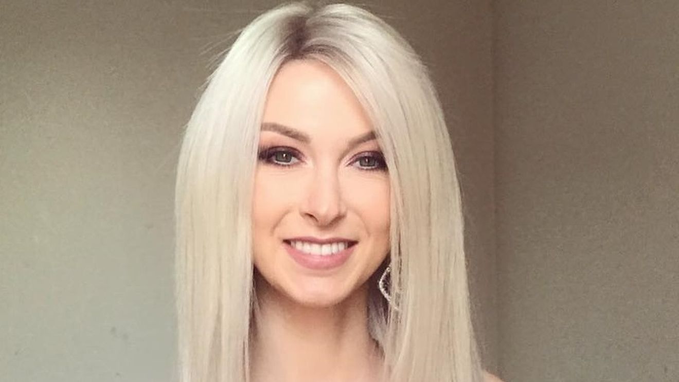 Andreea Bălan a ajuns la 50 de kg în numai 7 săptămâni de la naştere! Cântăreaţa a spus că mânca şi cartofi prăjiţi şi amandine noaptea, dar...