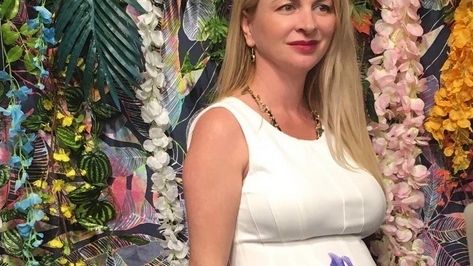 A născut Delia Antal! Primele imagini cu bebeluşul care a venit pe lume mai târziu cu... o lună