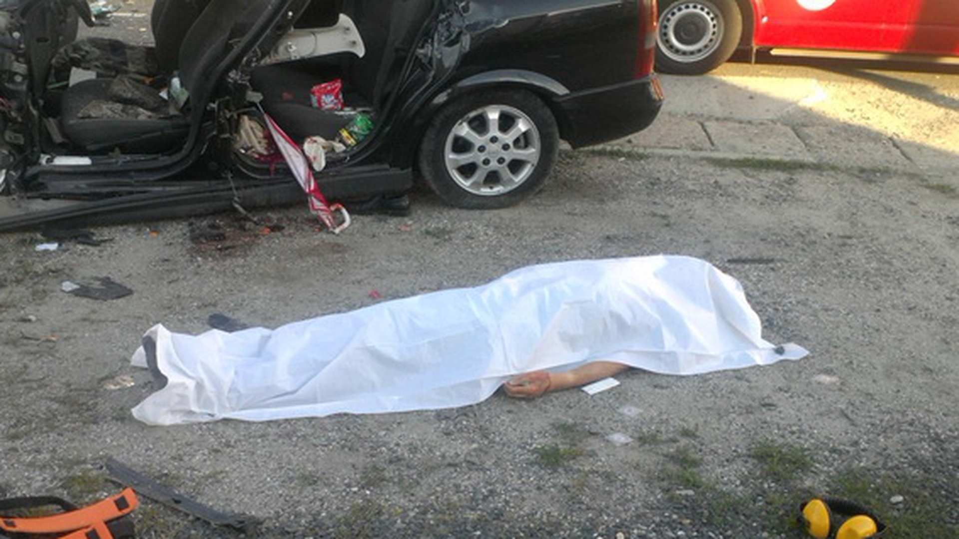 Revoltator! Un sofer beat a ucis o tanara din Vaslui, trecatorii au jefuit-o
