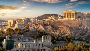 Cum vor putea turiștii să călătorească în Grecia vara aceasta? Se solicită „pașaport de sănătate”