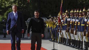 Vizită istorică la București. Volodimir Zelenski, primit de Klaus Iohannis la Palatul Cotroceni. Președinții Ucrainei și României au semnat un Parteneriat Strategic