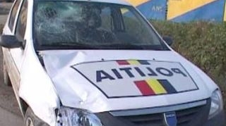 Doi politisti gorjeni au fost implicati intr-un accident rutier in timp ce se deplasau spre locul unui alt accident