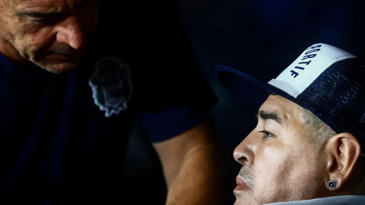 Detalii șocante despre moartea lui Maradona. Fostul fotbalist a agonizat ore întregi înainte de a își da ultima suflare