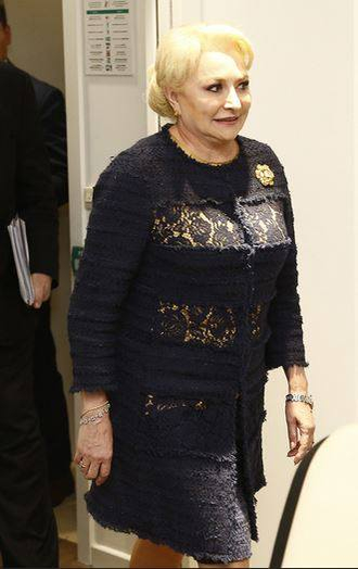 E oficial! Adevărul despre rochia sexy pe care Viorica Dăncilă a purtat-o la Parlamentul European