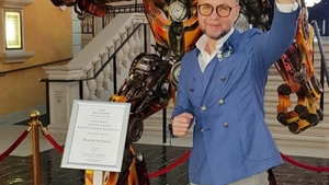 BumbleBee, robotul din Transformers 6, vine la București! Vezi cine îl aduce!