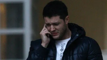 Dupa ce a petrecut azi-noapte cu tatal Biancai, Victor a scris asta pe Facebook: M-am trezit, unde mi-e....?