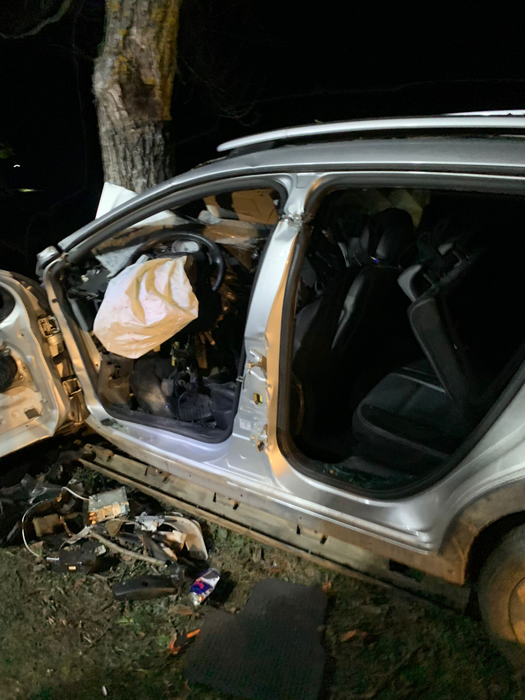 Accident cumplit pe DN41! Un tânăr de doar 27 de ani și-a pierdut viața, după ce a intrat cu mașina în copac