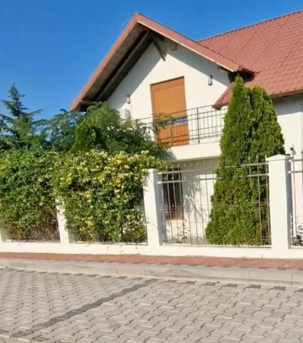 Ce s-a întâmplat cu vila de la 2 Mai a lui Alexandru Arșinel. Detaliul care a atras atenția trecătorilor
