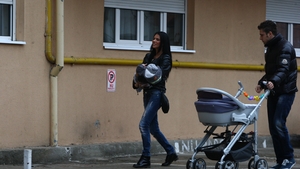 Primele imagini cu fiul fotbalistului Tibi Balan si al Andreei Bododel! Vezi cum arata bruneta la nici trei luni de la nastere!
