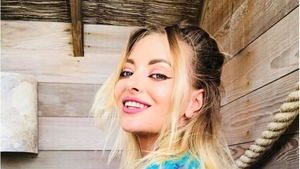 Ce reacție a avut Delia Matache după ce a fost acuzată de plagiat! S-a așezat la pian și… / VIDEO