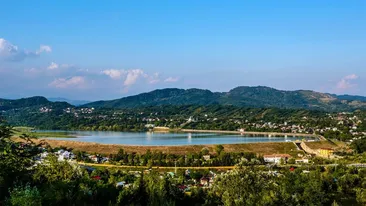 Stațiunea-minune din România care e considerată o adevărată comoară. Este la doar 99 km de București