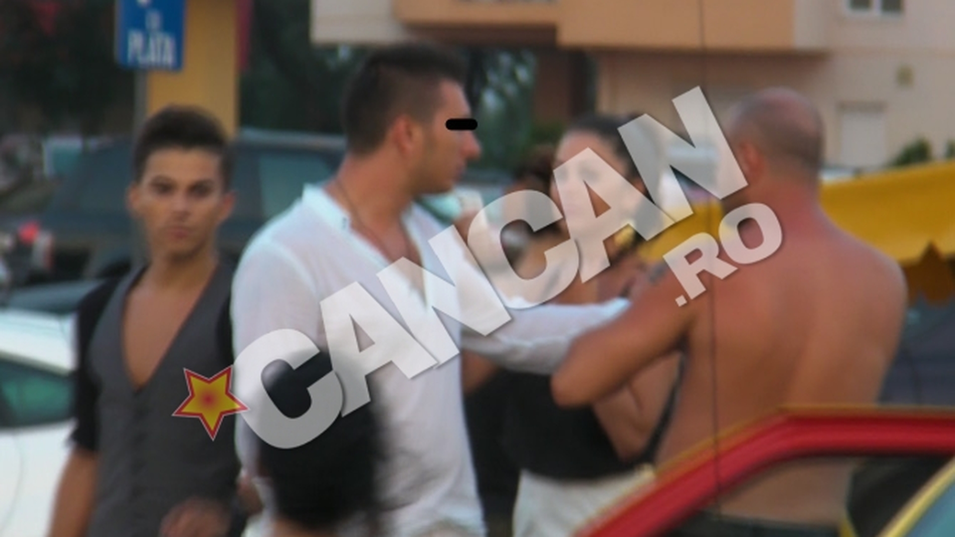 Vezi cum s-a incheiat conflictul din parcarea clubului de fite din Mamaia! Mitoseru, pus la punct dupa ce l-a lovit pe castigatorul de la "Dansez pentru tine"! La un pas sa fie si el pocnit!