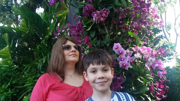 Andreea Anghel alături de celălalt fiu, Andrei
