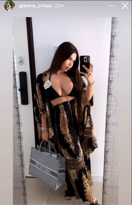 Gianina a fugit de acasă şi a uitat de Pescobar! Party nebun doar cu fetele în Mykonos. FOTO şi VIDEO