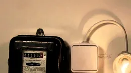 Electrocasnicul care consumă într-un singur minut cât 300 de becuri deschise simultan. Este cea mai mare pagubă la casa omului, dar majoritatea românilor îl au