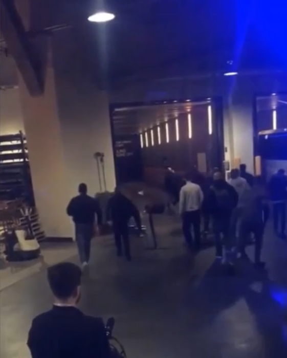 Conor McGregor a fost arestat, în urma unui scandal uriaș! Imaginile șocante surprinse în timpul bătăii din stradă