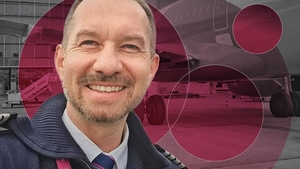 Mihai Sturzu și-a împlinit visul de a deveni pilot, dar succesul a venit cu un preț: "Nu este ușor să fii alături de cineva care pleacă des"