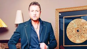 Botezatu vrea sa arate perfect in America pentru vampirite! Si-a facut tratament facial de intinerire!