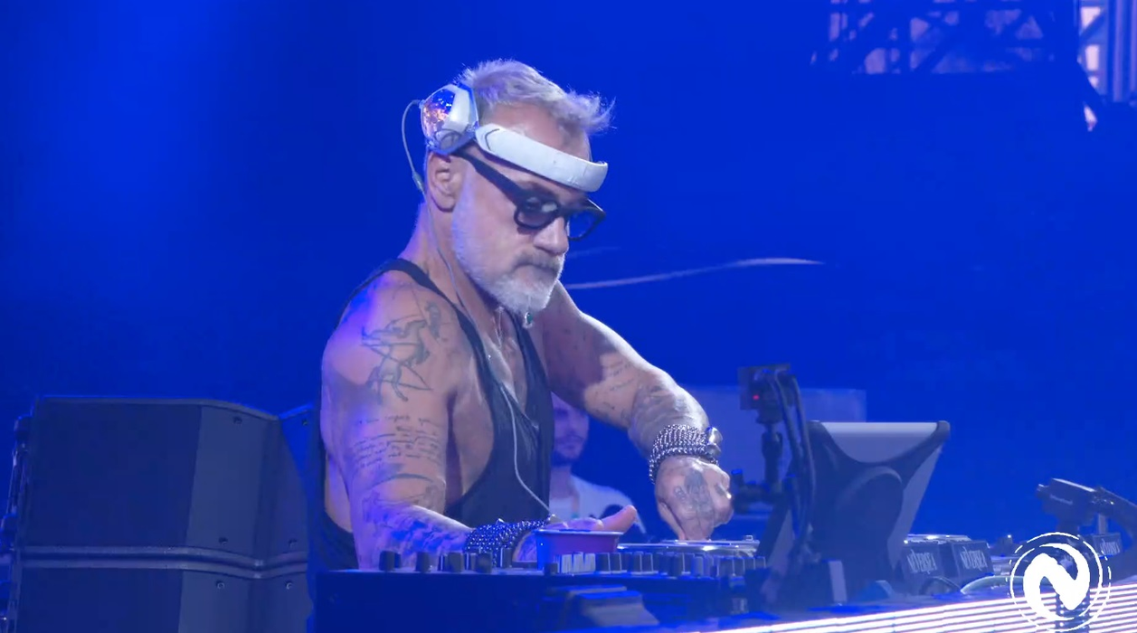 Gianluca Vacchi a făcut super-show la Neversea