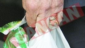 Desi a divortat, Ion Dichiseanu nu si-a scos verigheta de pe deget