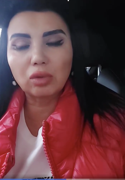 Vedeta care și-a luat haine de la Piața Obor. O vezi non-stop pe la Antena 1, dar nu știai că se îmbracă de la tarabă