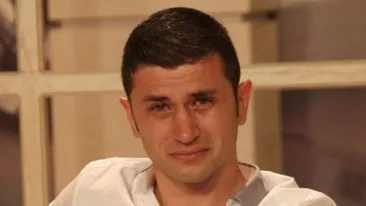 Celebrul ”Blocnotes”, CLAUDIU RĂDUCANU, loveşte din nou! E fabulos cu ce texte a vrut să ”agaţe”!