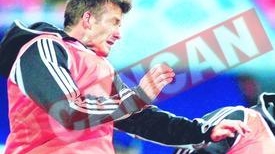David Beckham, varianta cu acnee