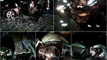 Trei tineri au murit după ce maşina în care se aflau s-a izbit de un copac! BMW-ul lor arată ca după război