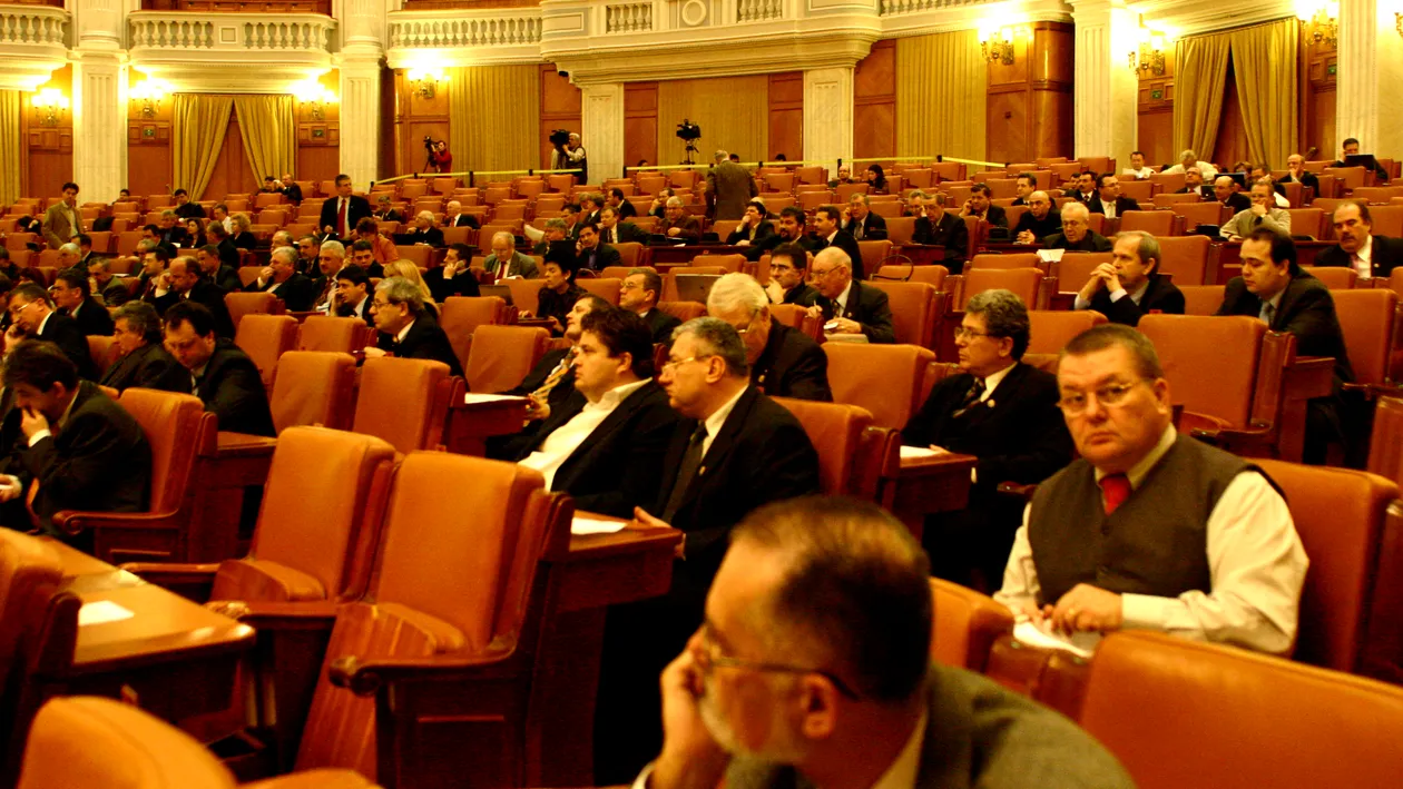 Sondaj: 4 din 5 români sunt de acord ca proiectul Roşia Montană sa fie dezbatut în Parlament