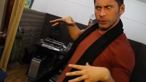 Dan Balan, în ipostaze incredibile! Uite-l în ce hal se prosteşte şi ce răspuns i-a dat unui coleg în studio! N-ai să înţelegi!
