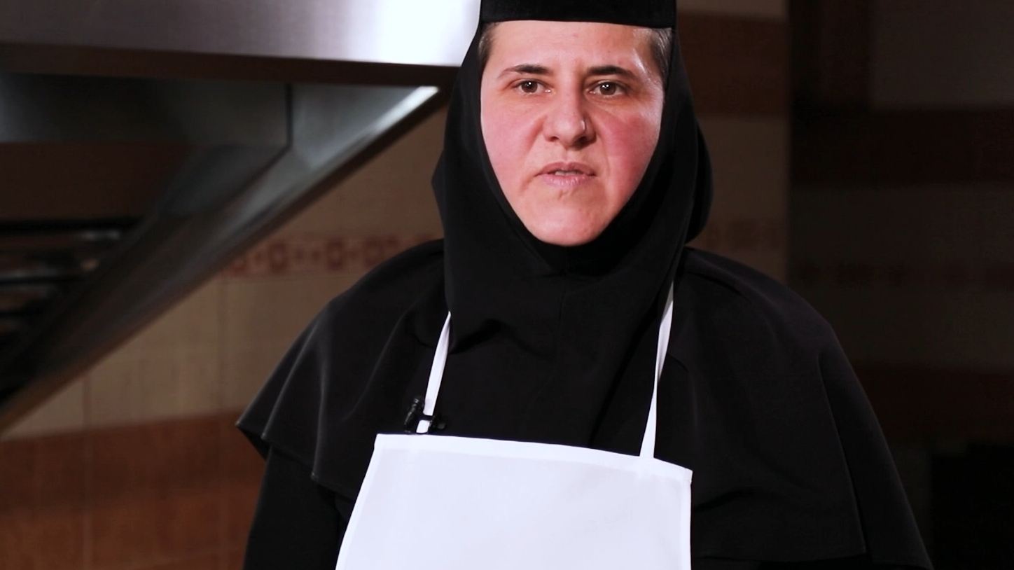 Supă de linte gătită de Maica Valentina după rețeta mănăstirii Piatra Fântânele: gustoasă și ușor de făcut