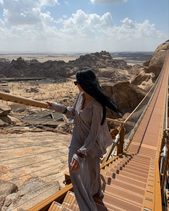 Nu e o glumă! Cât costă o noapte de cazare în resortul din Arabia Saudită în care stă Adelina Pestrițu