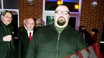 Piedone vrea Sedinte In spatele blocurilor